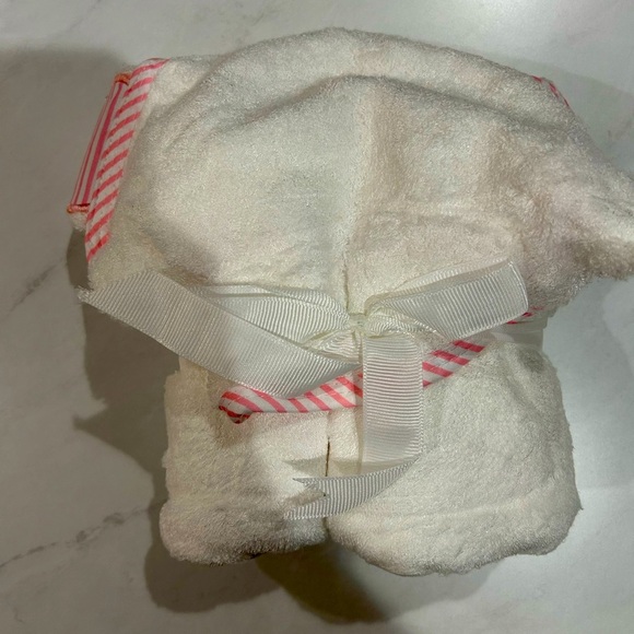 Pink Hooded Baby Towel - Picture 1 of 3